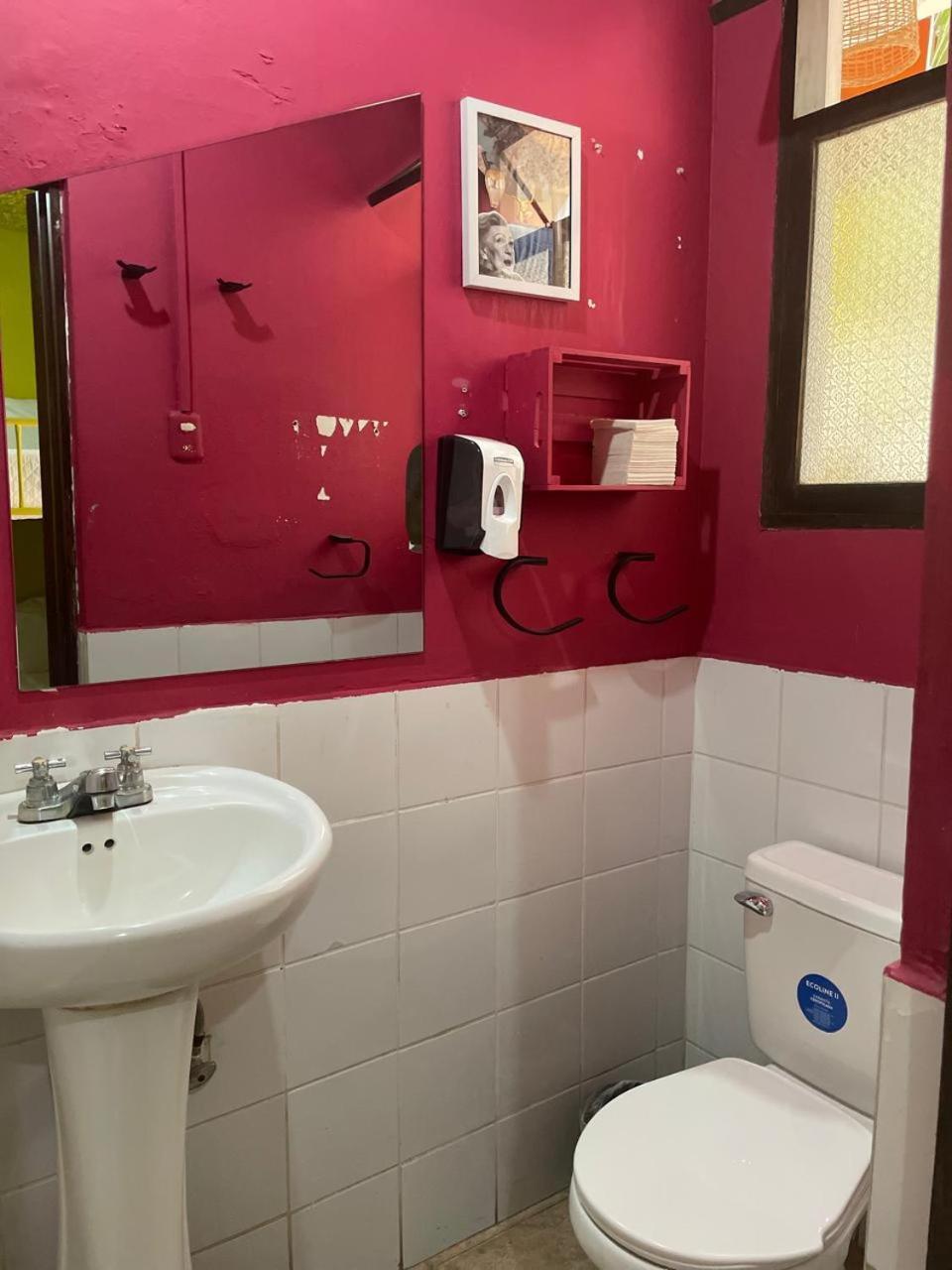 Why Not Hotel Антигуа-Гватемала Экстерьер фото