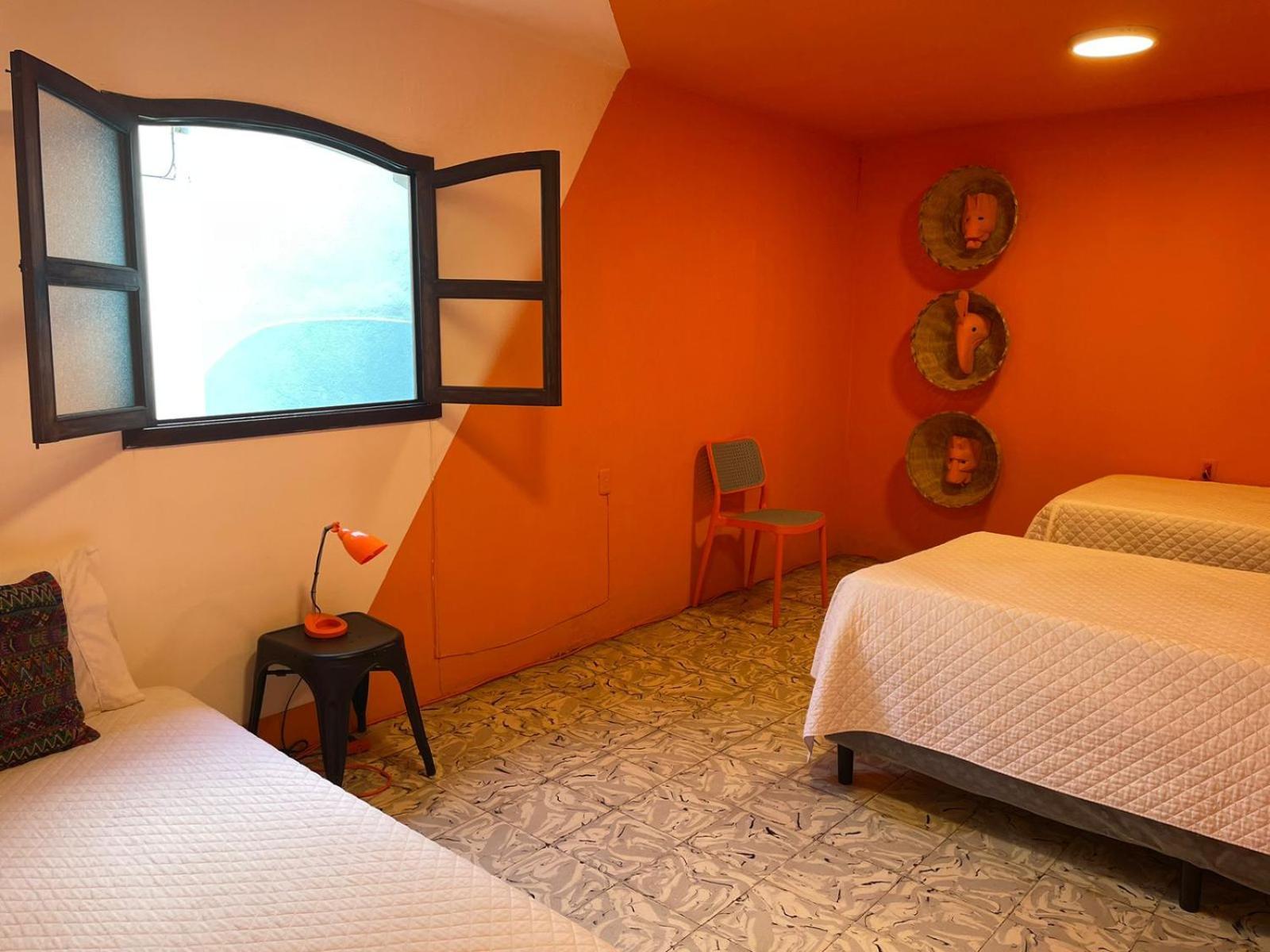 Why Not Hotel Антигуа-Гватемала Номер фото